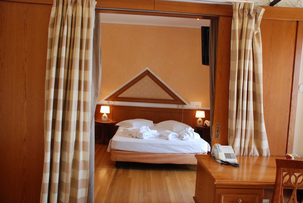 Delphi Palace 객실 사진